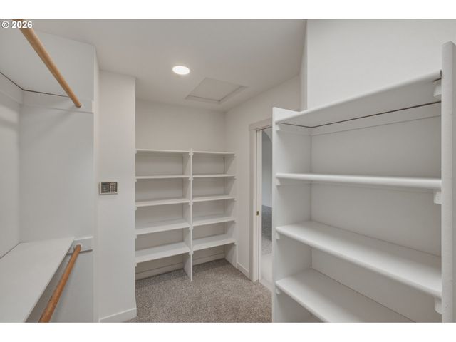 15092 Sw ASHLEY Dr, Portland, OR 97224