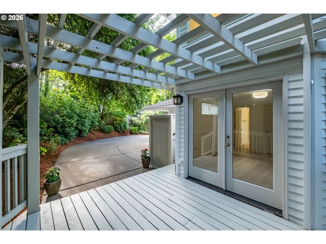 15092 Sw ASHLEY Dr, Portland, OR 97224