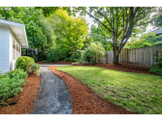 15092 Sw ASHLEY Dr, Portland, OR 97224