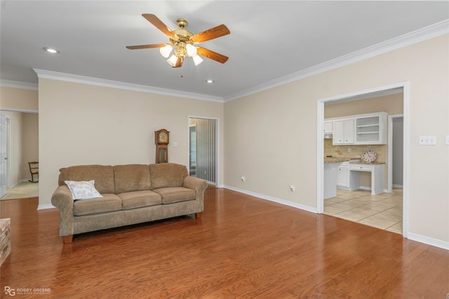 253 Clearwood, Shreveport, LA 71105