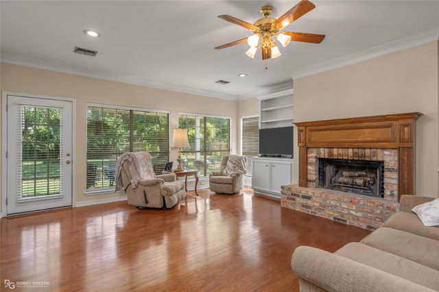 253 Clearwood, Shreveport, LA 71105