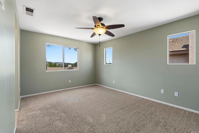 8950 Gateway View Ct, El Cajon, CA 92021