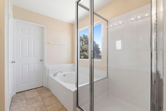 8950 Gateway View Ct, El Cajon, CA 92021
