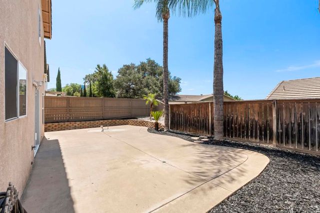 8950 Gateway View Ct, El Cajon, CA 92021