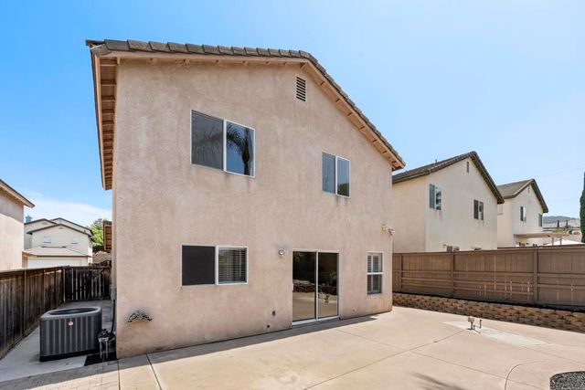 8950 Gateway View Ct, El Cajon, CA 92021