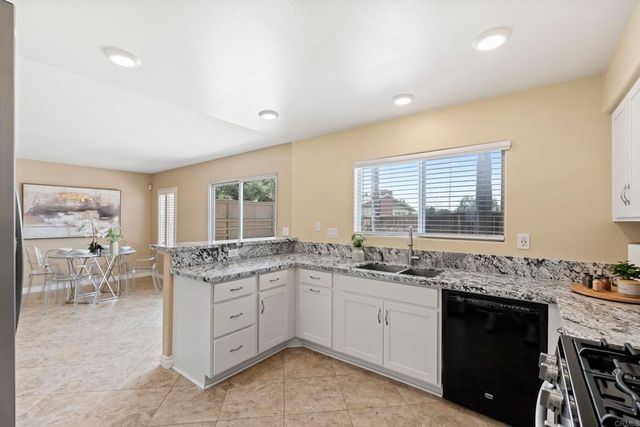 8950 Gateway View Ct, El Cajon, CA 92021