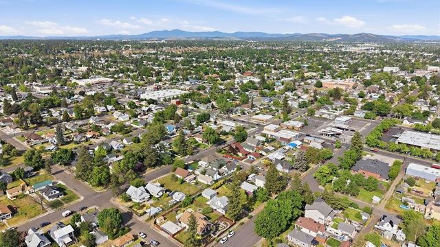 1816&1814 Indiana Ave, Spokane, WA 99205