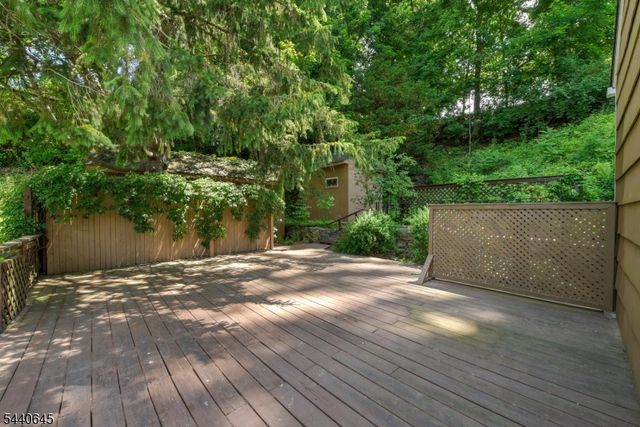 16 Lenape Ave, Andover Twp., NJ 07860