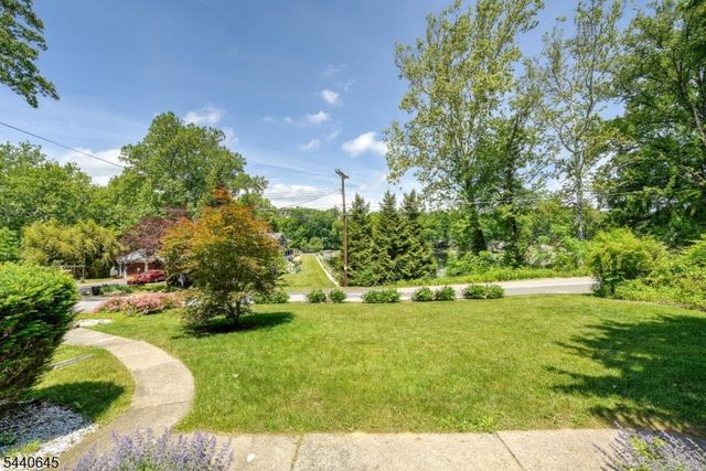16 Lenape Ave, Andover Twp., NJ 07860
