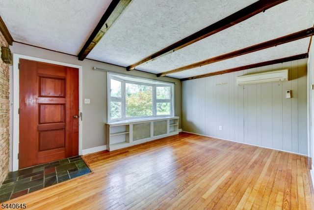 16 Lenape Ave, Andover Twp., NJ 07860