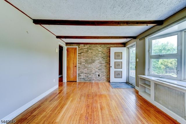 16 Lenape Ave, Andover Twp., NJ 07860