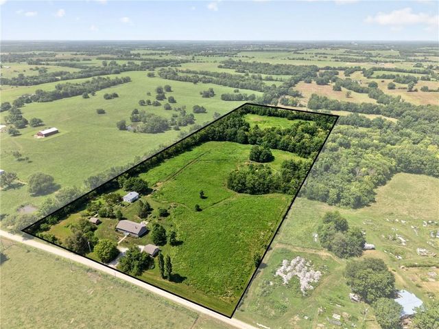 36500 E 339th Street, Garden City, MO 64747