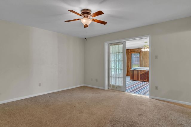 714 LYNNWOOD LANE, Longview, TX 75604