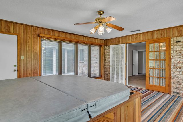 714 LYNNWOOD LANE, Longview, TX 75604