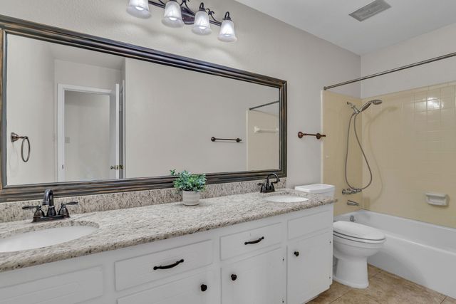 714 LYNNWOOD LANE, Longview, TX 75604
