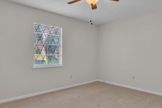 714 LYNNWOOD LANE, Longview, TX 75604