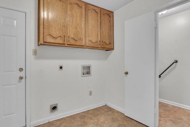 714 LYNNWOOD LANE, Longview, TX 75604