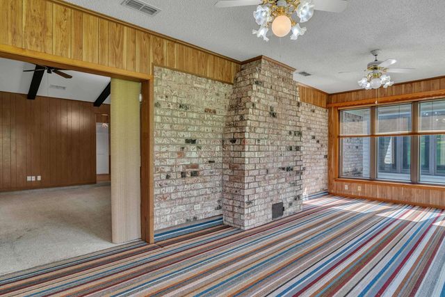 714 LYNNWOOD LANE, Longview, TX 75604