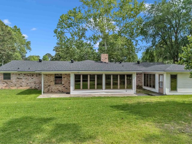 714 LYNNWOOD LANE, Longview, TX 75604