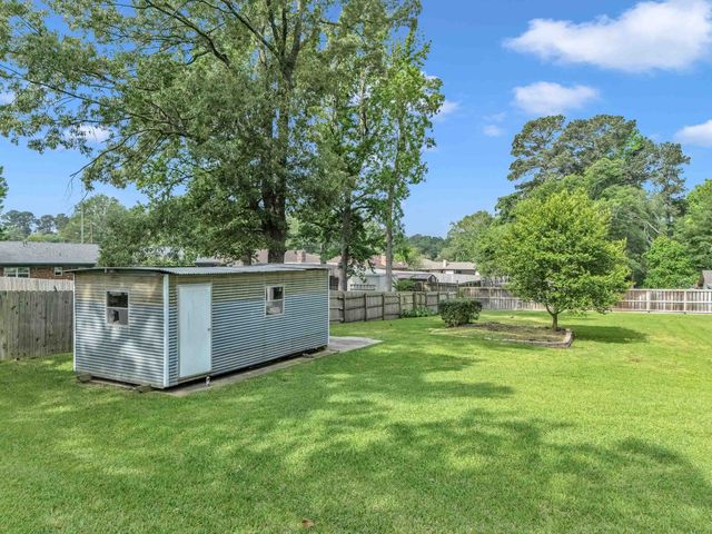 714 LYNNWOOD LANE, Longview, TX 75604