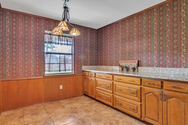 714 LYNNWOOD LANE, Longview, TX 75604