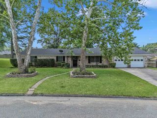 714 LYNNWOOD LANE, Longview, TX 75604