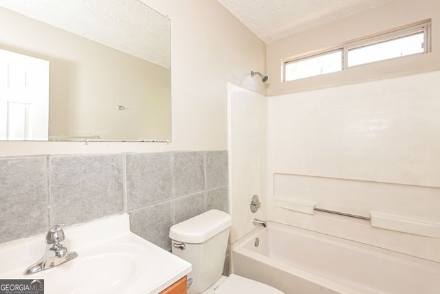 1593 Picadilly Court NE, Conyers, GA 30013