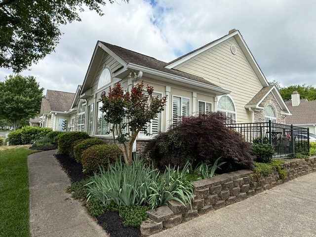825 Browns Ln Unit 603, Gallatin, TN 37066