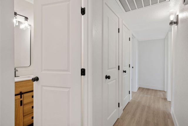 15882 Edmiston Avenue, Ivanhoe, CA 93235