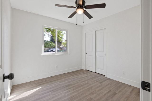 15882 Edmiston Avenue, Ivanhoe, CA 93235