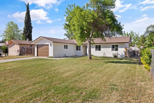 15882 Edmiston Avenue, Ivanhoe, CA 93235