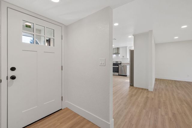 15882 Edmiston Avenue, Ivanhoe, CA 93235