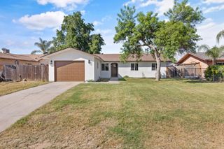 15882 Edmiston Avenue, Ivanhoe, CA 93235