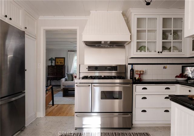 202 Maple Drive, Lake Arrowhead, CA 92352