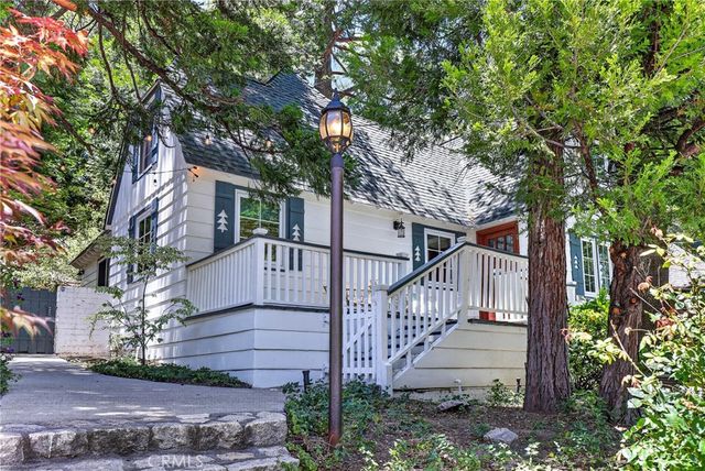 202 Maple Drive, Lake Arrowhead, CA 92352