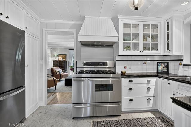 202 Maple Drive, Lake Arrowhead, CA 92352