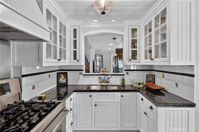 202 Maple Drive, Lake Arrowhead, CA 92352