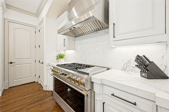 5638 Greenbrier Drive, Dallas, TX 75209