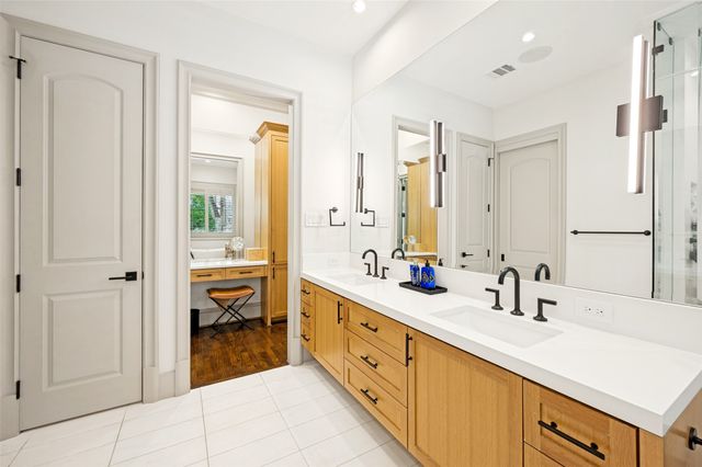 5638 Greenbrier Drive, Dallas, TX 75209