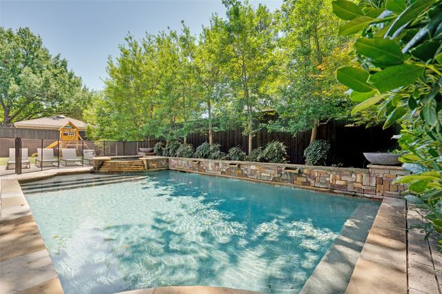 5638 Greenbrier Drive, Dallas, TX 75209