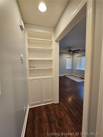 216 E Lewis Street, New Albany, IN 47150