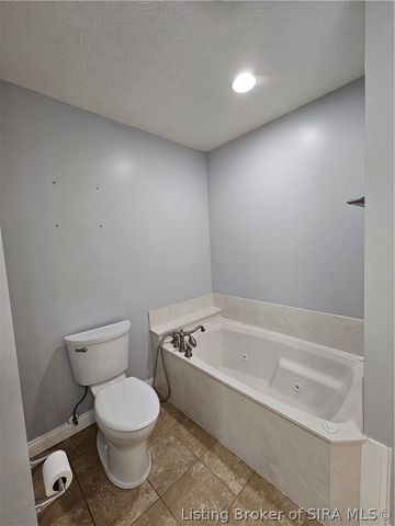 216 E Lewis Street, New Albany, IN 47150