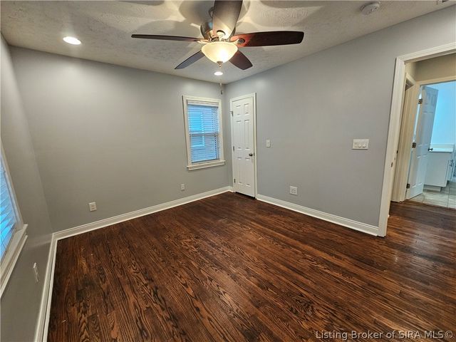 216 E Lewis Street, New Albany, IN 47150