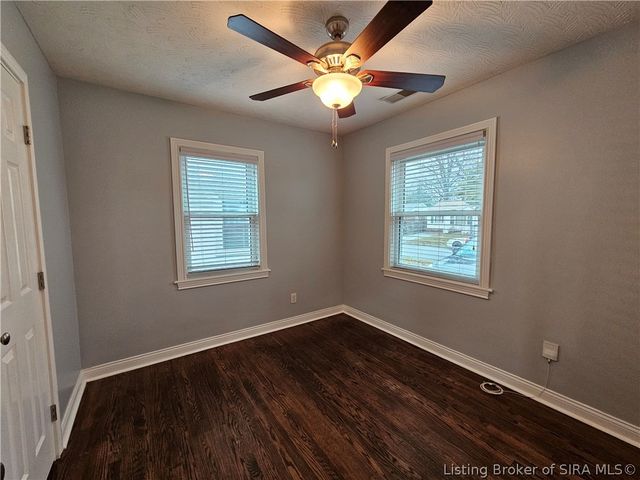 216 E Lewis Street, New Albany, IN 47150