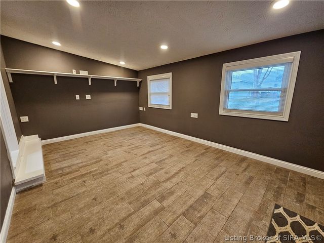 216 E Lewis Street, New Albany, IN 47150