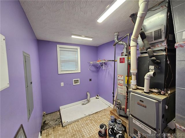 216 E Lewis Street, New Albany, IN 47150