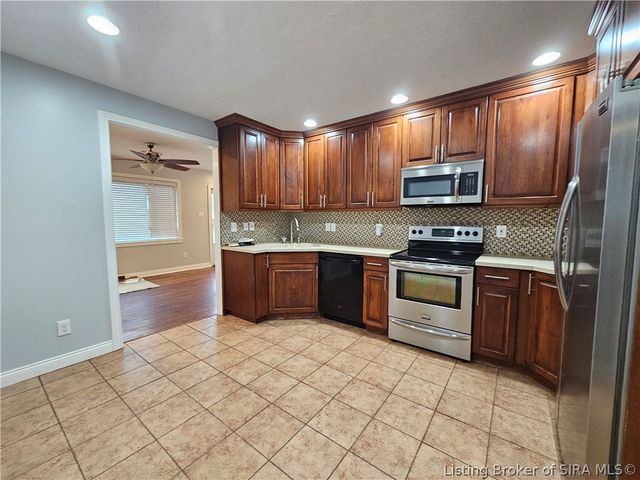 216 E Lewis Street, New Albany, IN 47150