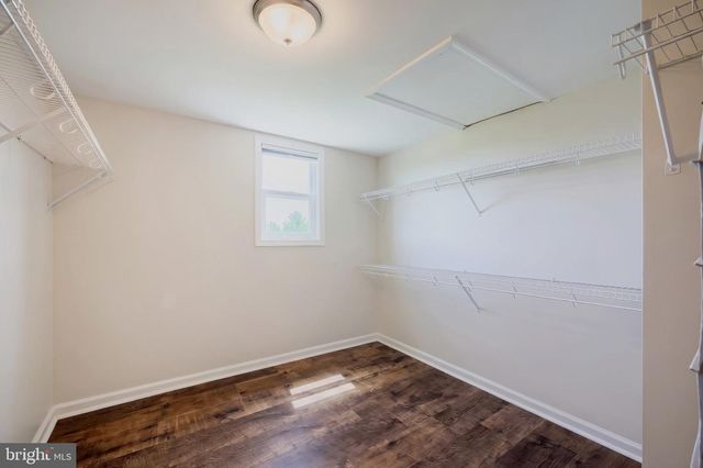 2052 NOSS RD, York, PA 17408