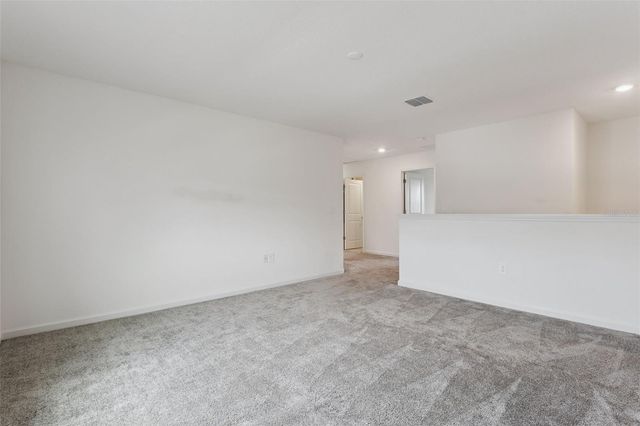 33622 SKY BLOSSOM CIRCLE, Leesburg, FL 34788