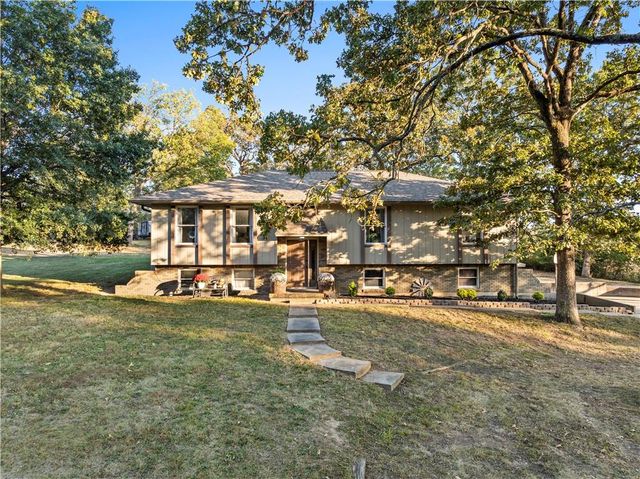 14410 E Rebel Road, Nevada, MO 64772